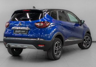 Подержанный автомобиль Renault Kaptur 2022 года (5 фото)