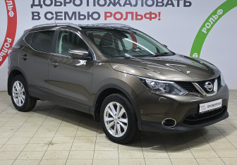 Подержанный автомобиль Nissan Qashqai 2014 года (3 фото)