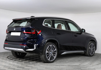 Новый BMW X1 2025 (2 фото)