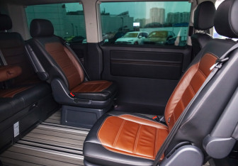 Подержанный автомобиль Volkswagen Multivan 2020 года (14 фото)