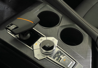 Подержанный автомобиль Changan UNI-V 2023 года (16 фото)