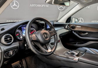 Подержанный автомобиль Mercedes-Benz GLC Coupe 2017 года (16 фото)