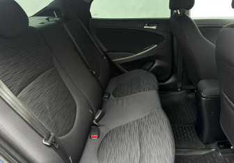 Подержанный автомобиль Hyundai Solaris Sedan 2015 года (14 фото)