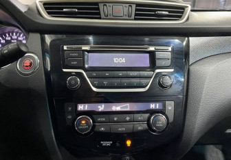 Подержанный автомобиль Nissan X-Trail 2018 года (13 фото)