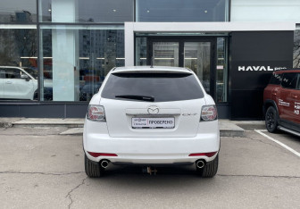 Подержанный автомобиль Mazda CX-7 2011 года (6 фото)