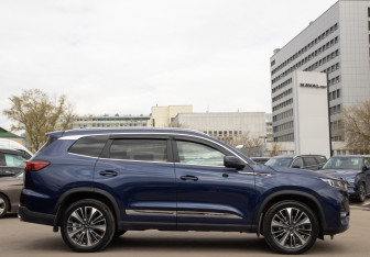 Подержанный автомобиль Chery Tiggo 8 Pro Max 2023 года (3 фото)