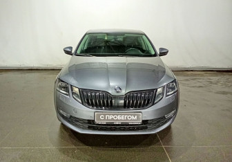Подержанный автомобиль Skoda Octavia Liftback 2019 года (2 фото)