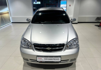 Подержанный автомобиль Chevrolet Lacetti Sedan 2008 года (2 фото)
