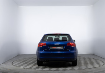 Подержанный автомобиль Audi A3 Hatchback 2007 года (6 фото)