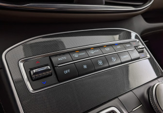 Подержанный автомобиль Hyundai Santa Fe 2022 года (21 фото)