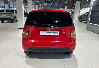 Подержанный автомобиль Kia Picanto 2010 года (5 фото)