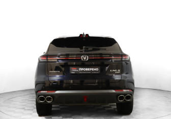 Подержанный автомобиль Changan UNI-K 2024 года (6 фото)