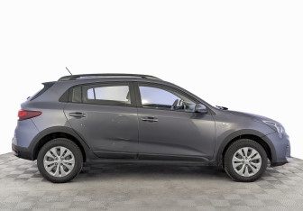 Подержанный автомобиль Kia Rio Hatchback 2021 года (4 фото)