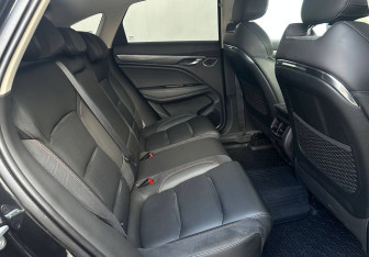 Подержанный автомобиль Geely Tugella 2021 года (14 фото)