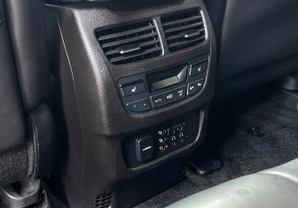 Подержанный автомобиль Acura MDX 2014 года (23 фото)