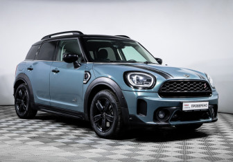 Подержанный автомобиль MINI Countryman 2021 года (3 фото)