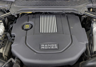 Подержанный автомобиль Land Rover Range Rover Sport 2013 года (9 фото)