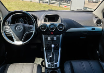 Подержанный автомобиль Opel Antara 2014 года (12 фото)