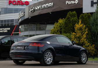 Подержанный автомобиль Audi TT Coupe 2007 года (4 фото)