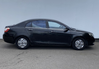 Подержанный автомобиль Geely Emgrand EC7 Sedan 2013 года (4 фото)