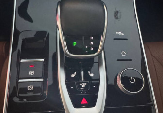 Подержанный автомобиль Omoda C5 2023 года (14 фото)