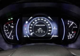 Подержанный автомобиль Hyundai Santa Fe 2018 года (15 фото)