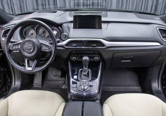 Подержанный автомобиль Mazda CX-9 2020 года (14 фото)
