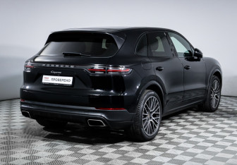 Подержанный автомобиль Porsche Cayenne 2021 года (5 фото)