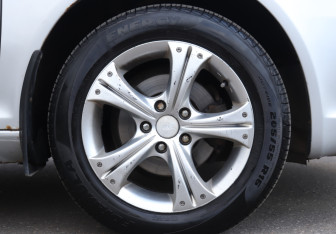 Подержанный автомобиль Skoda Octavia Liftback 2011 года (18 фото)