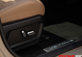 Подержанный автомобиль Jetour T2 2024 года (15 фото)