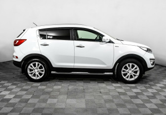 Подержанный автомобиль Kia Sportage 2013 года (4 фото)