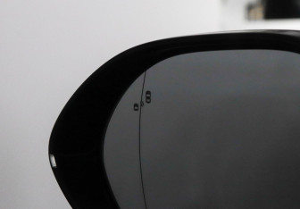 Подержанный автомобиль Hongqi H5 2024 года (14 фото)