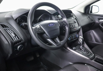 Подержанный автомобиль Ford Focus Sedan 2018 года (7 фото)