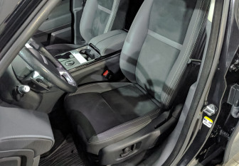 Подержанный автомобиль Land Rover Range Rover Velar 2020 года (20 фото)