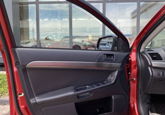 Подержанный автомобиль Mitsubishi Lancer Sedan 2012 года (16 фото)