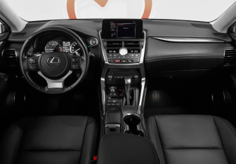 Подержанный автомобиль Lexus NX 2021 года (8 фото)