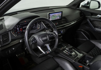 Подержанный автомобиль Audi SQ5 2020 года (8 фото)
