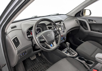 Подержанный автомобиль Hyundai Creta 2018 года (16 фото)