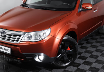 Подержанный автомобиль Subaru Forester Suv 2011 года (23 фото)