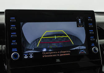 Подержанный автомобиль Toyota Camry Sedan 2021 года (15 фото)