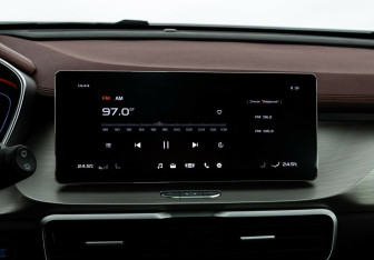 Подержанный автомобиль Geely Coolray 2021 года (8 фото)