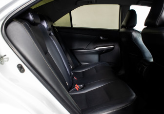 Подержанный автомобиль Toyota Camry Sedan 2016 года (9 фото)