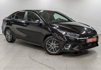 Подержанный автомобиль Kia Cerato Sedan 2021 года (3 фото)