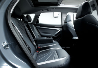 Новый Geely Atlas 2025 (18 фото)