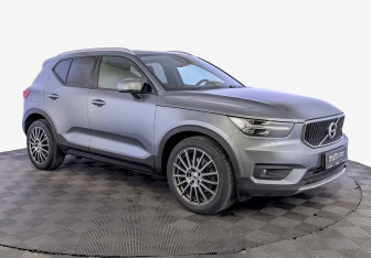 Подержанный автомобиль Volvo XC40 2018 года (3 фото)