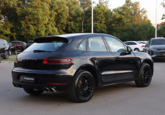 Подержанный автомобиль Porsche Macan 2015 года (5 фото)
