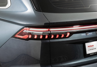 Подержанный автомобиль Geely Monjaro 2021 года (23 фото)