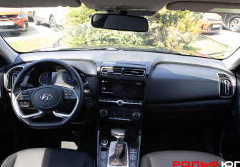 Подержанный автомобиль Hyundai Creta 2021 года (13 фото)