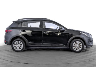 Подержанный автомобиль Kia Rio Hatchback 2020 года (4 фото)