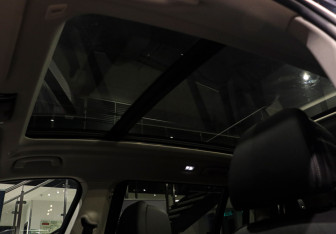 Подержанный автомобиль BMW X7 2020 года (31 фото)